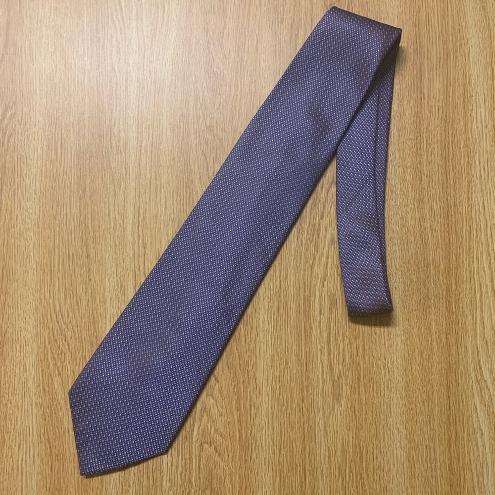 Kenneth Cole tie